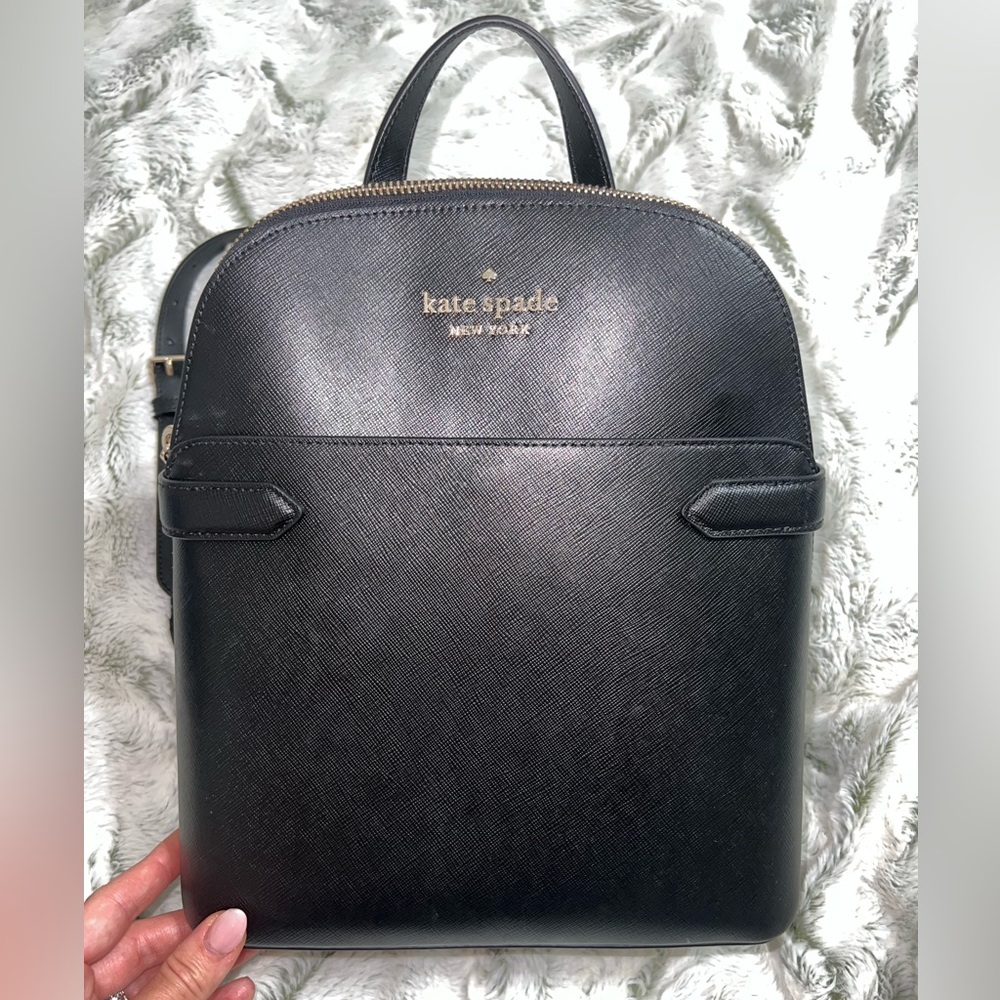 Cute backpack style purse!